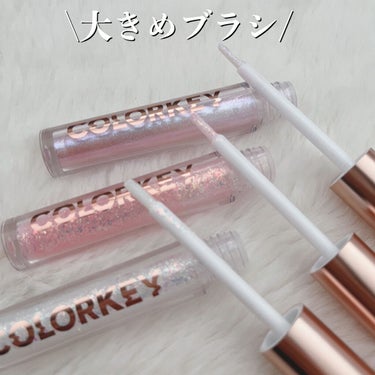 スパークリングギャラクシーリキッドアイシャドウ C03 月光欠片/COLORKEY/リキッドアイシャドウを使ったクチコミ（2枚目）