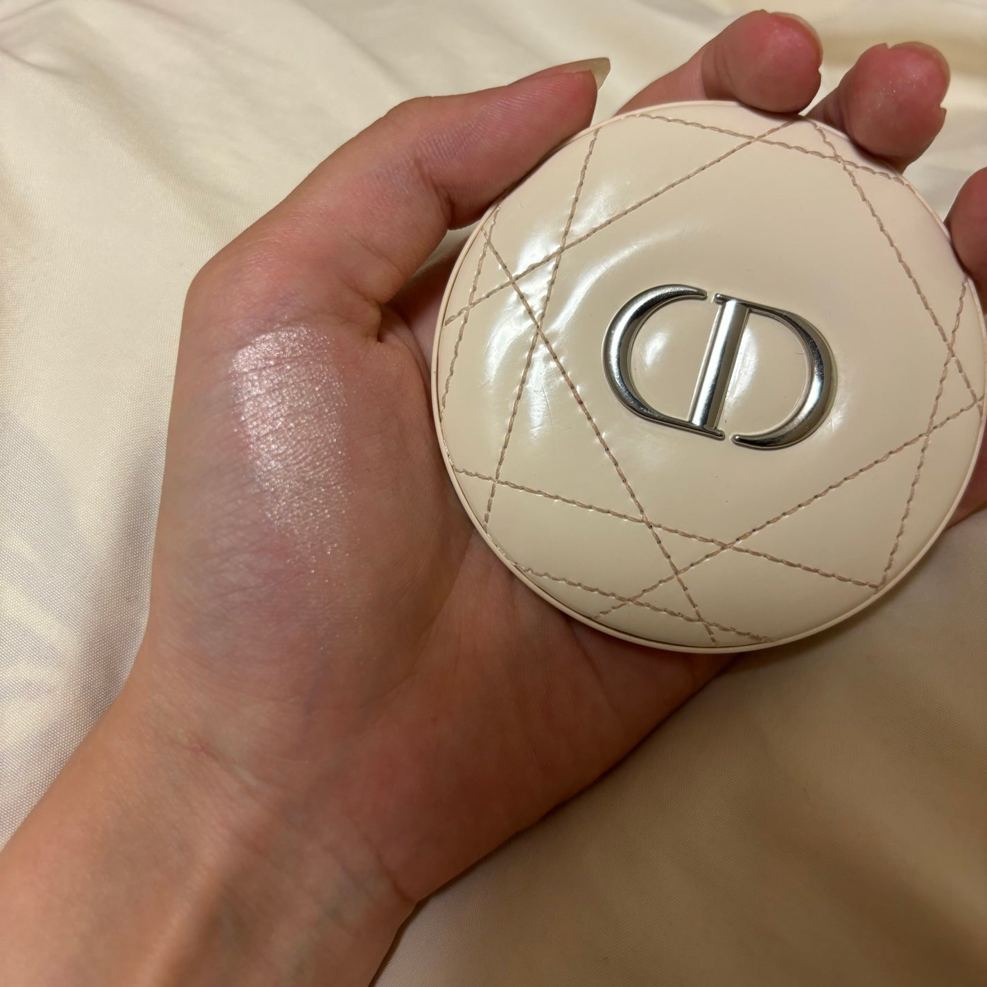 ディオールスキン フォーエヴァー クチュール ルミナイザー/Dior/プレストパウダーを使ったクチコミ(2枚目)