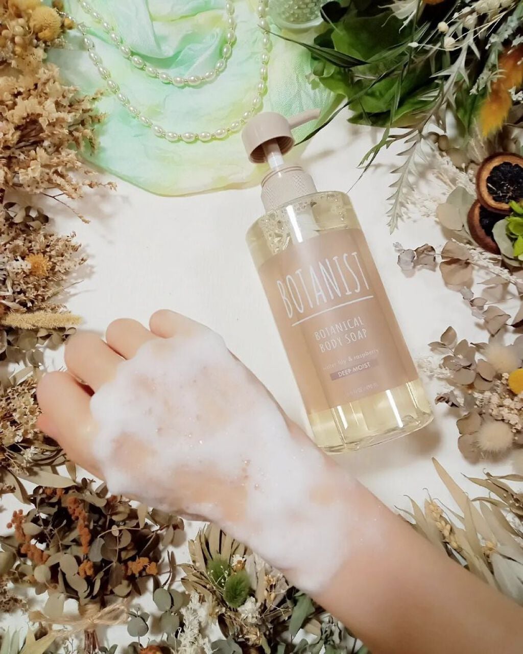 ボタニカルボディーソープ(ディープモイスト)/BOTANIST/ボディソープを使ったクチコミ(3枚目)