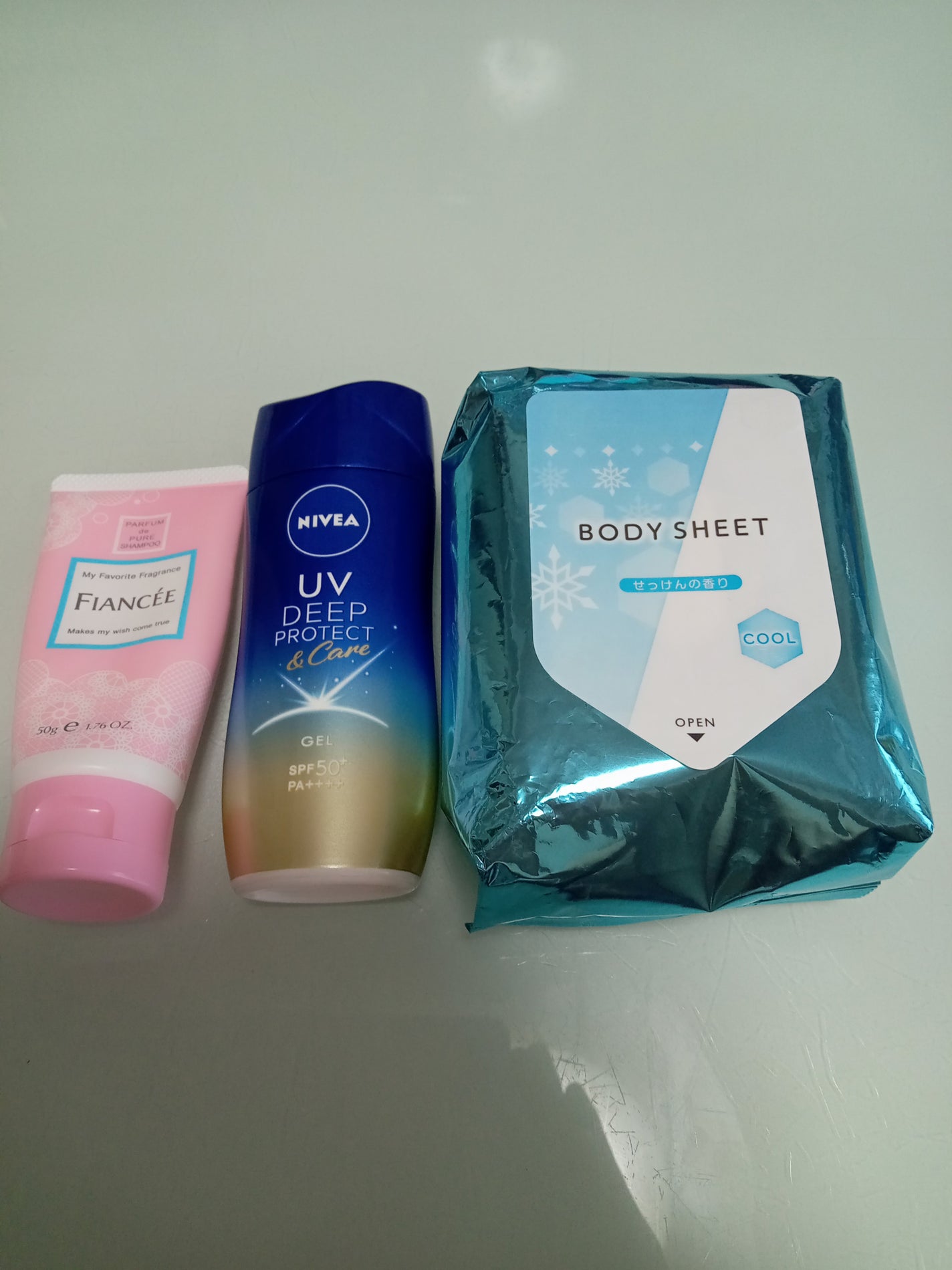 ハンドクリーム ピュアシャンプーの香り/フィアンセ/ハンドクリームを使ったクチコミ(4枚目)