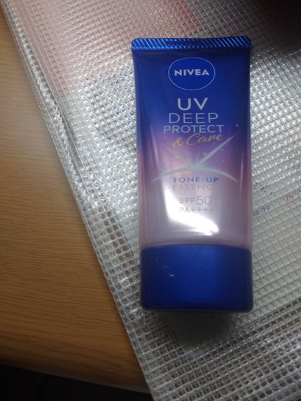 ニベアUV ディープ プロテクト&ケア トーンアップ エッセンス/ニベア/日焼け止めローションを使ったクチコミ(2枚目)