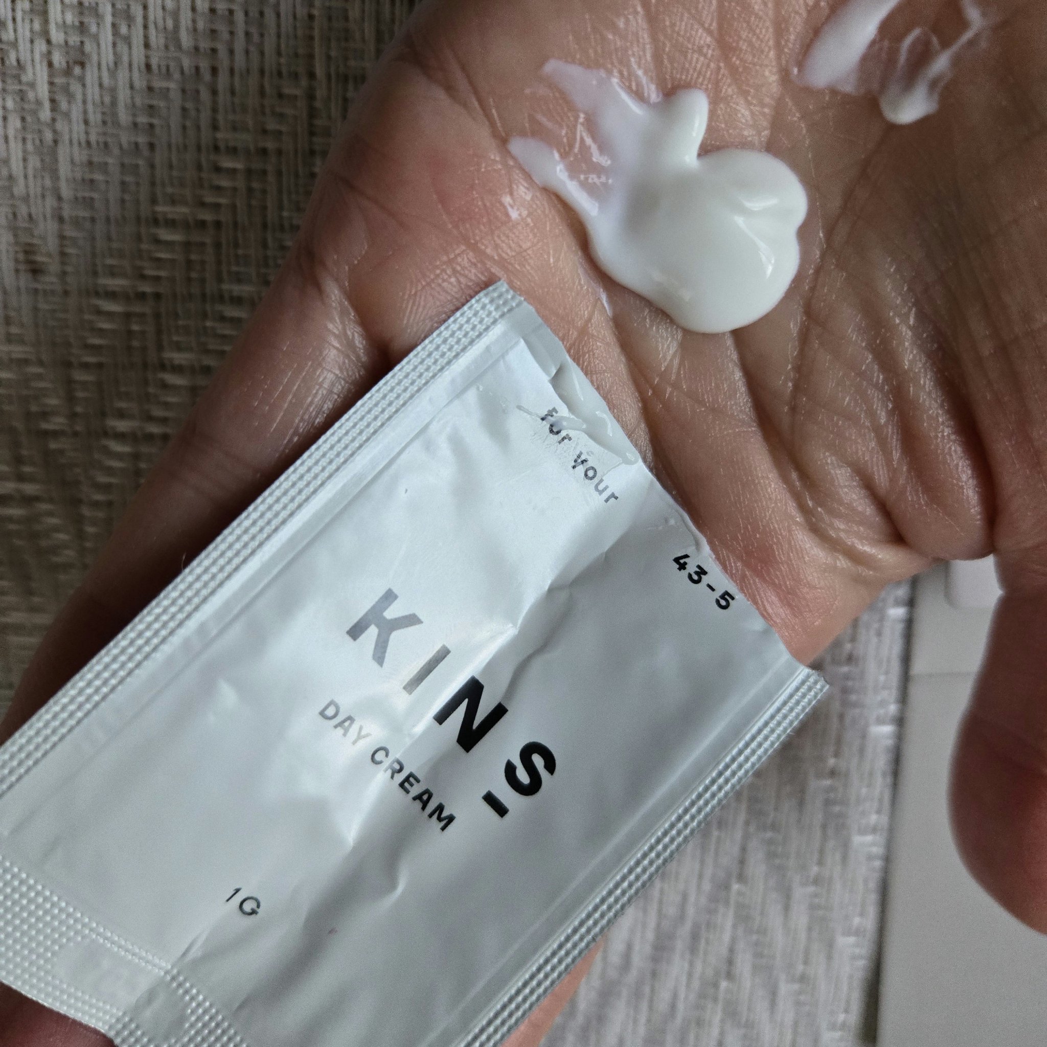 デイ クリーム/KINS/日焼け止めクリームを使ったクチコミ（3枚目）