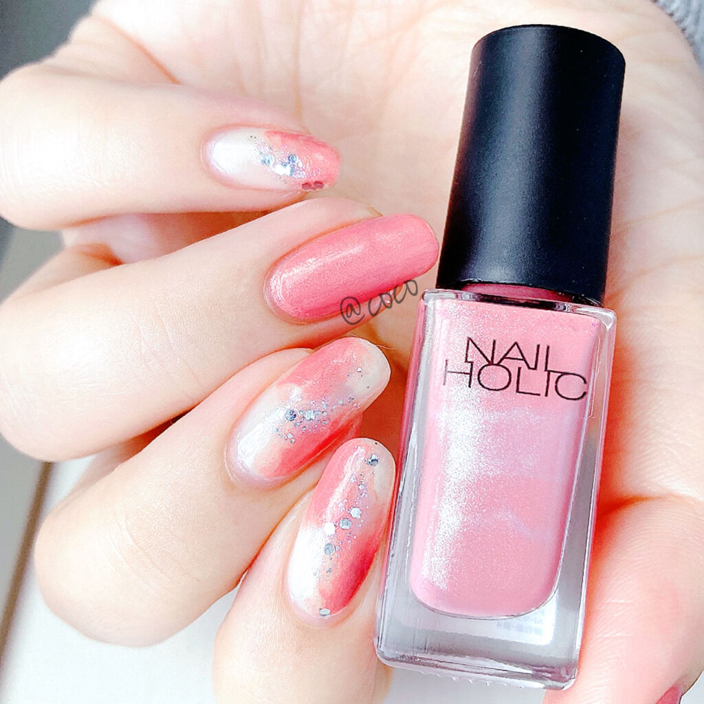 ネイルホリック リミテッドカラー COSMIC JOURNEY/ネイルホリック/マニキュアを使ったクチコミ（2枚目）