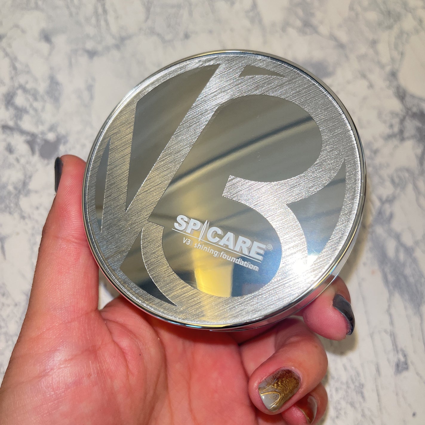 V3シャイニングファンデーション/SPICARE/クッションファンデーションを使ったクチコミ(5枚目)