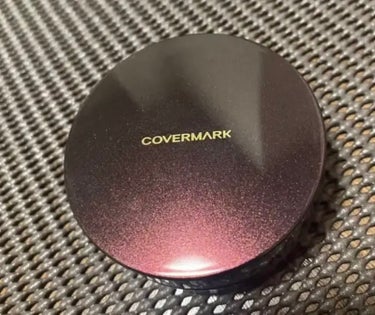 COVERMARK シアー パウダーのクチコミ「COVERMARK
シアー パウダー

保湿トリートメント成分でコーティングされたクリーミィな.....」（1枚目）