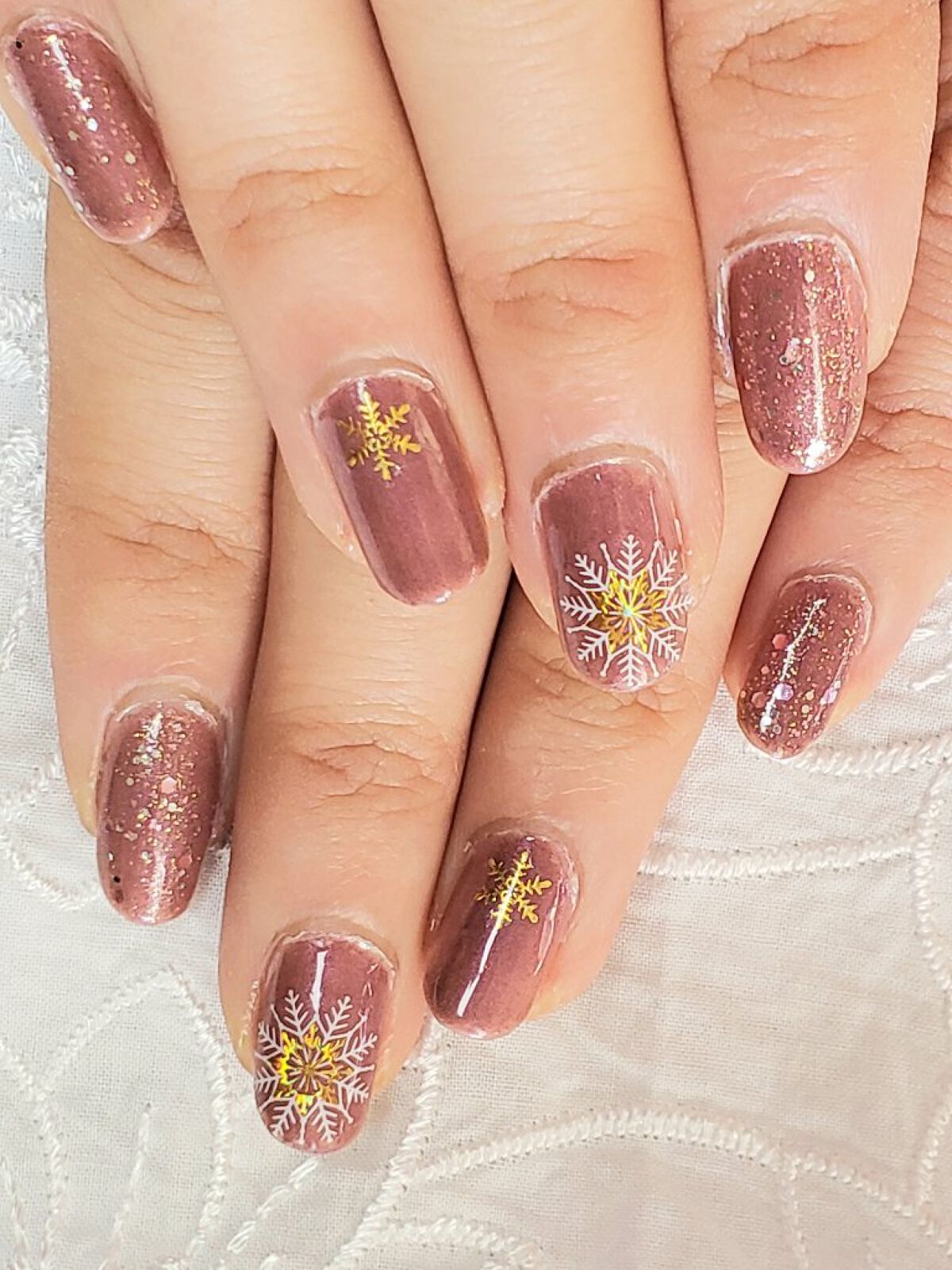 土木系おねいさん on LIPS 「お正月休み、最後のネイル!連休に浮かれて強い色が続いたので、と..」(3枚目)