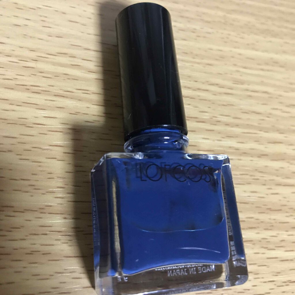 murasaki24 on LIPS 「※質問です※ネイル初心者なのですが、LOFCOS青ネイルを使っ..」(1枚目)