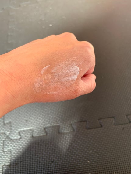 クラブ ホルモンクリームのクチコミ「皆さんこんにちは。今回はLIPS購入品を紹介させていただきます。
今回購入したのはクラブ ホル.....」(2枚目)