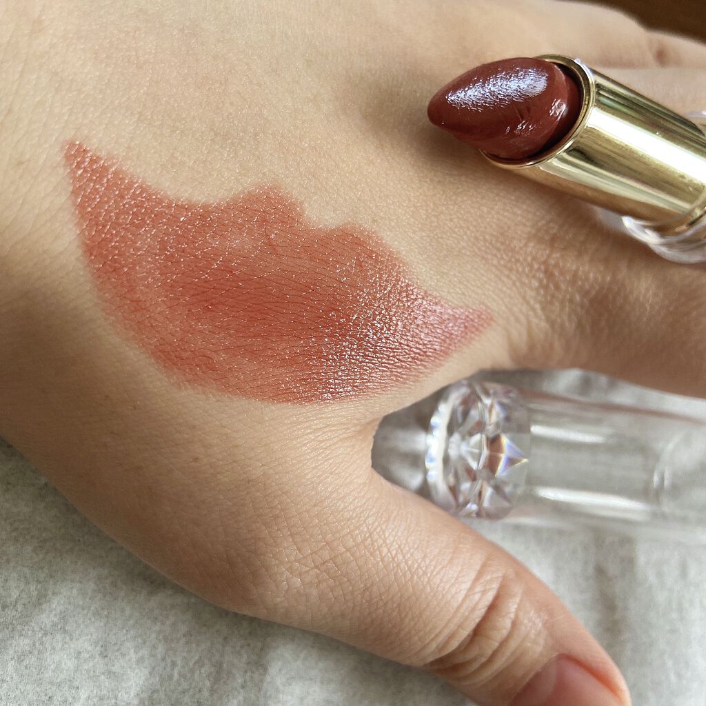 ラスティンググロスリップ 101 ブラウン系/CEZANNE/口紅を使ったクチコミ（2枚目）