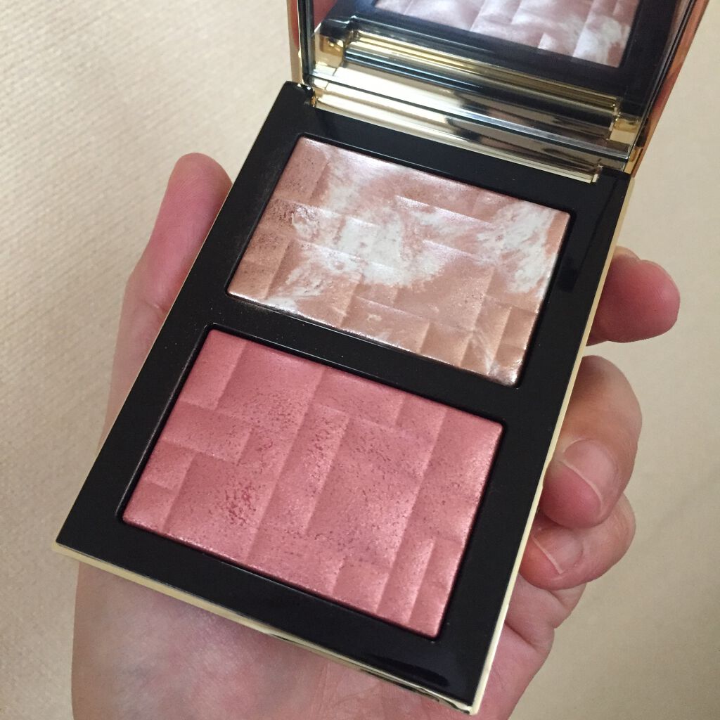 ハイライティング パウダー デュオ(LOVES RADIANCE COLLECTION) L02 ピンクグロウ/BOBBI BROWN/パウダーハイライトを使ったクチコミ（2枚目）
