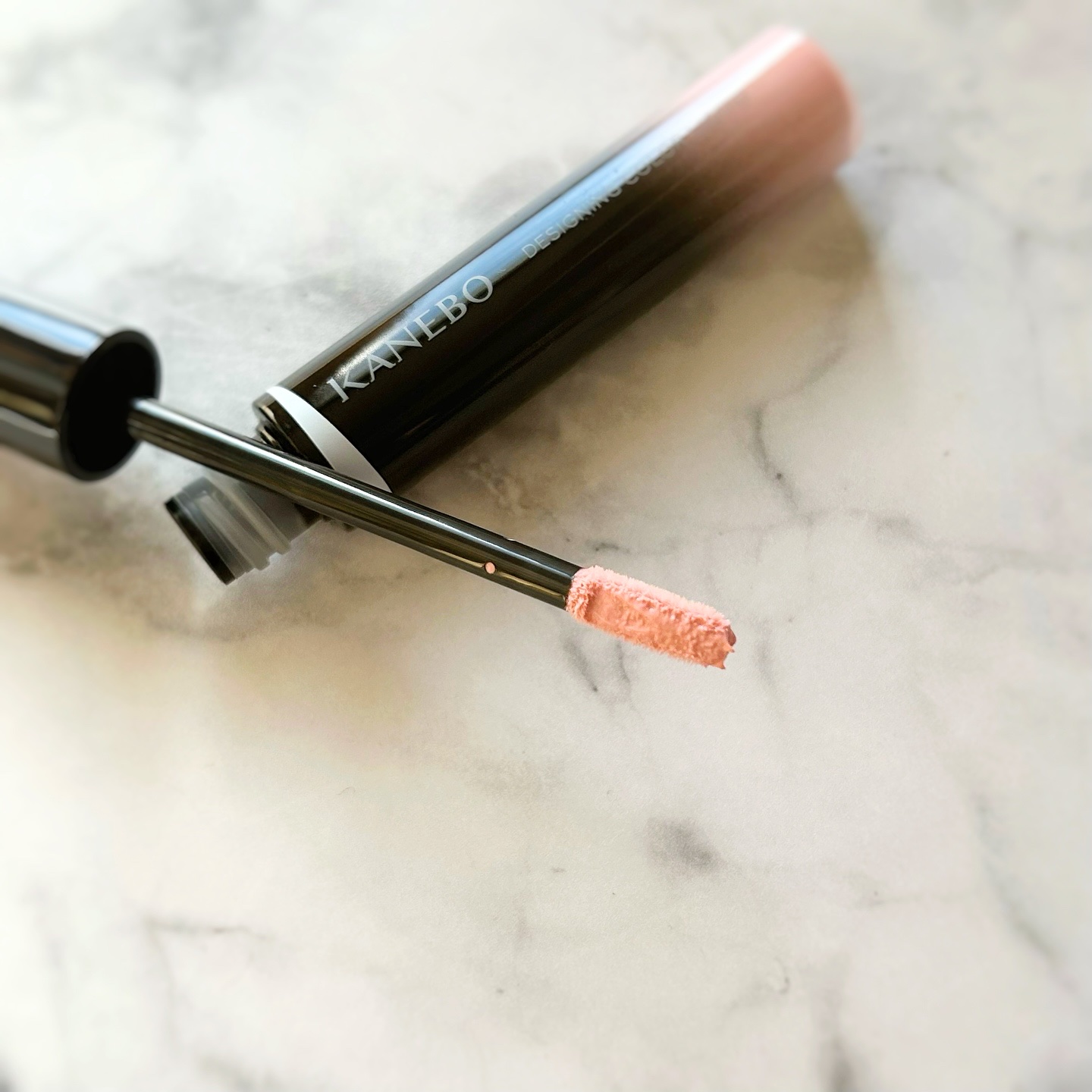 デザイニングカラーリクイド/KANEBO/リキッドコンシーラーを使ったクチコミ（2枚目）