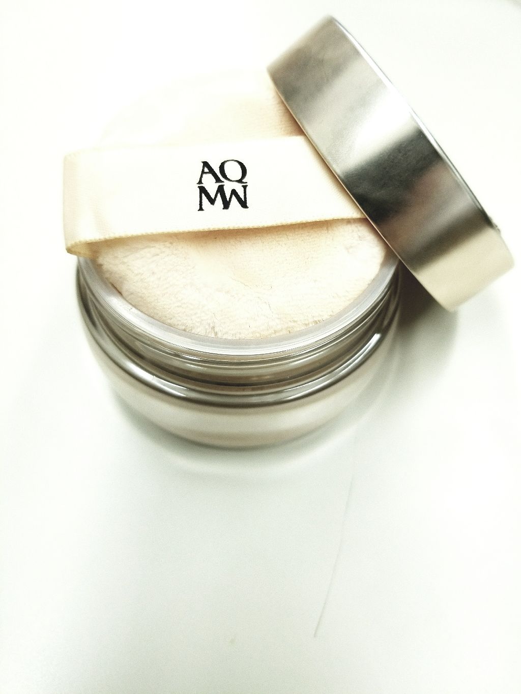 AQ MW フェイスパウダー/DECORTÉ/ルースパウダーを使ったクチコミ(2枚目)