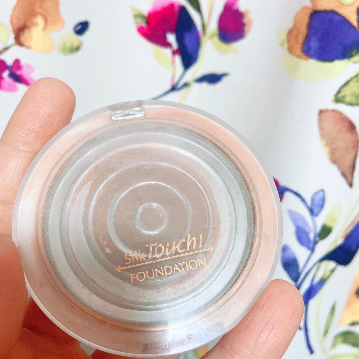 エルファー シルクタッチファンデーション/DAISO/パウダーファンデーションを使ったクチコミ(2枚目)