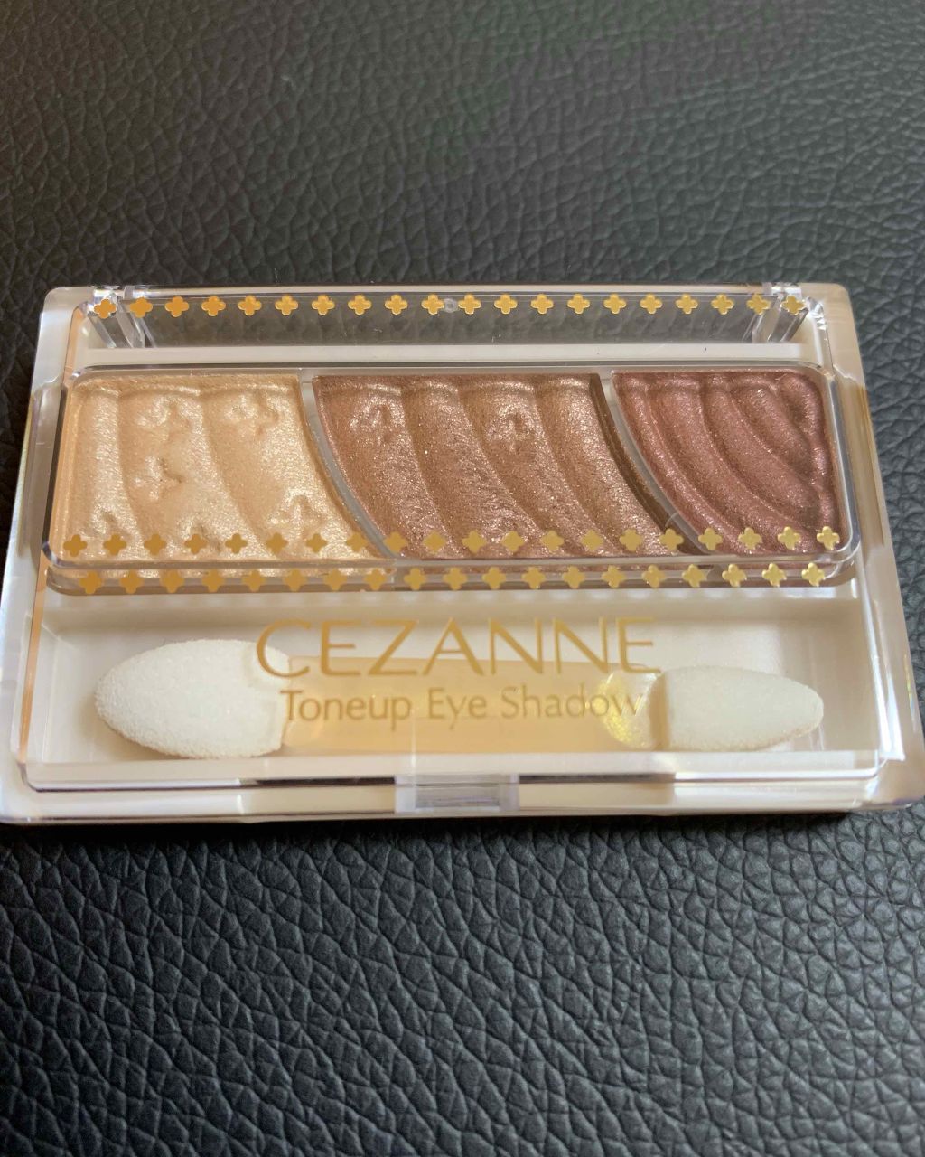 トーンアップアイシャドウ/CEZANNE/アイシャドウパレットを使ったクチコミ(1枚目)