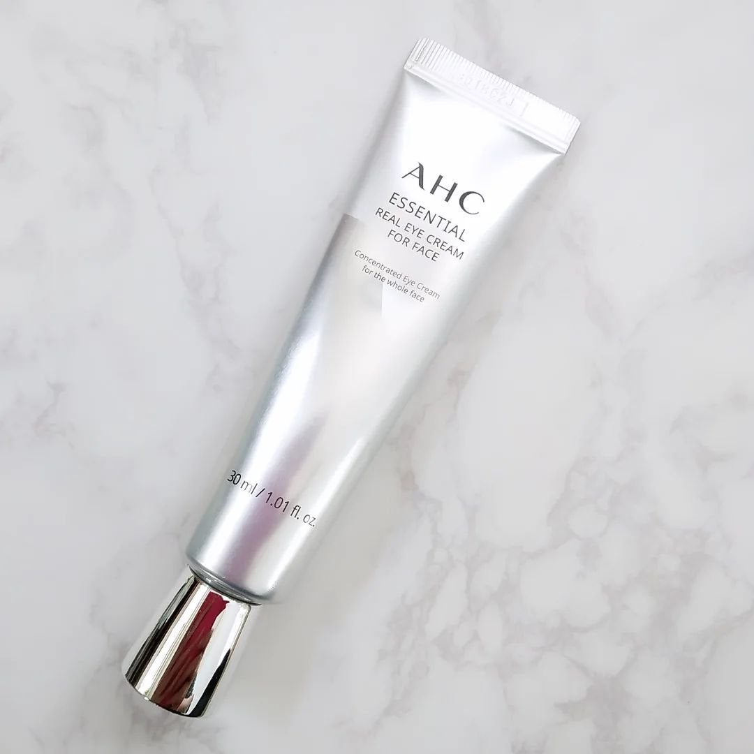 maffy on LIPS 「AHCエッセンシャルリアルアイクリームフォーフェイスを使ってい..」(1枚目)