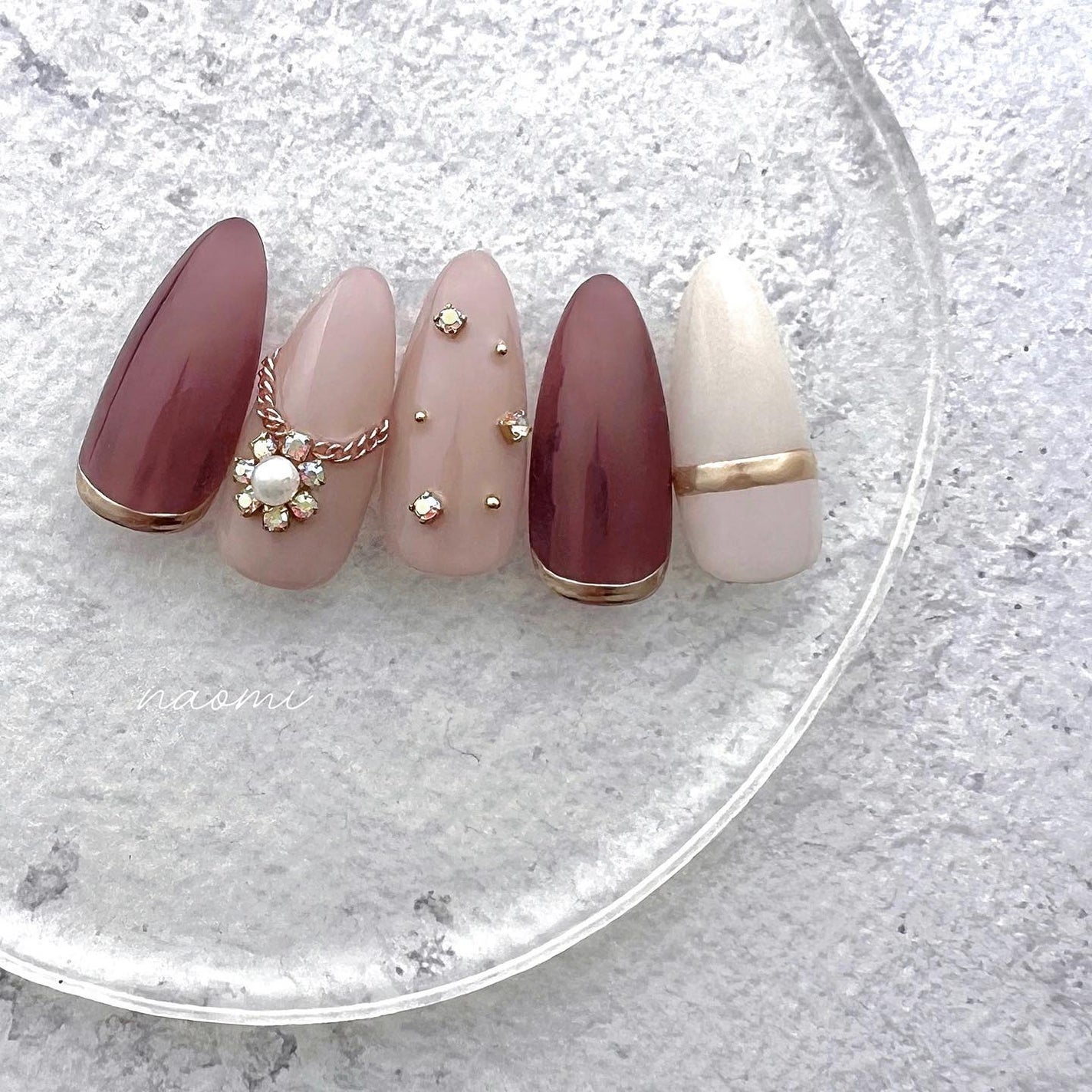 naomi on LIPS 「先日発売された@rusele__のビジューチェーン🫶これからの..」(1枚目)