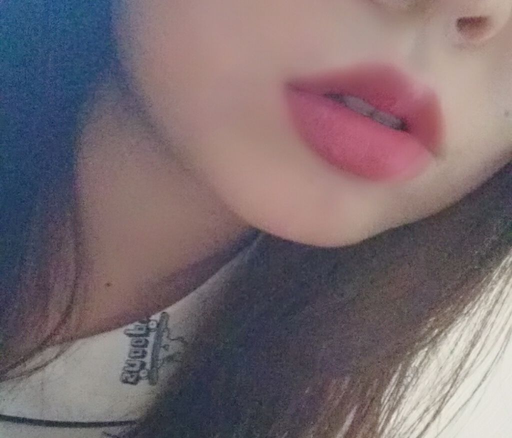 BOBBI BROWN クラッシュドオイル インフューズド グロスのクチコミ「こんにちは。おっさんです🙌

今日は、紫系のメイクをしてみました！

そのなかでも、リップがと.....」（3枚目）