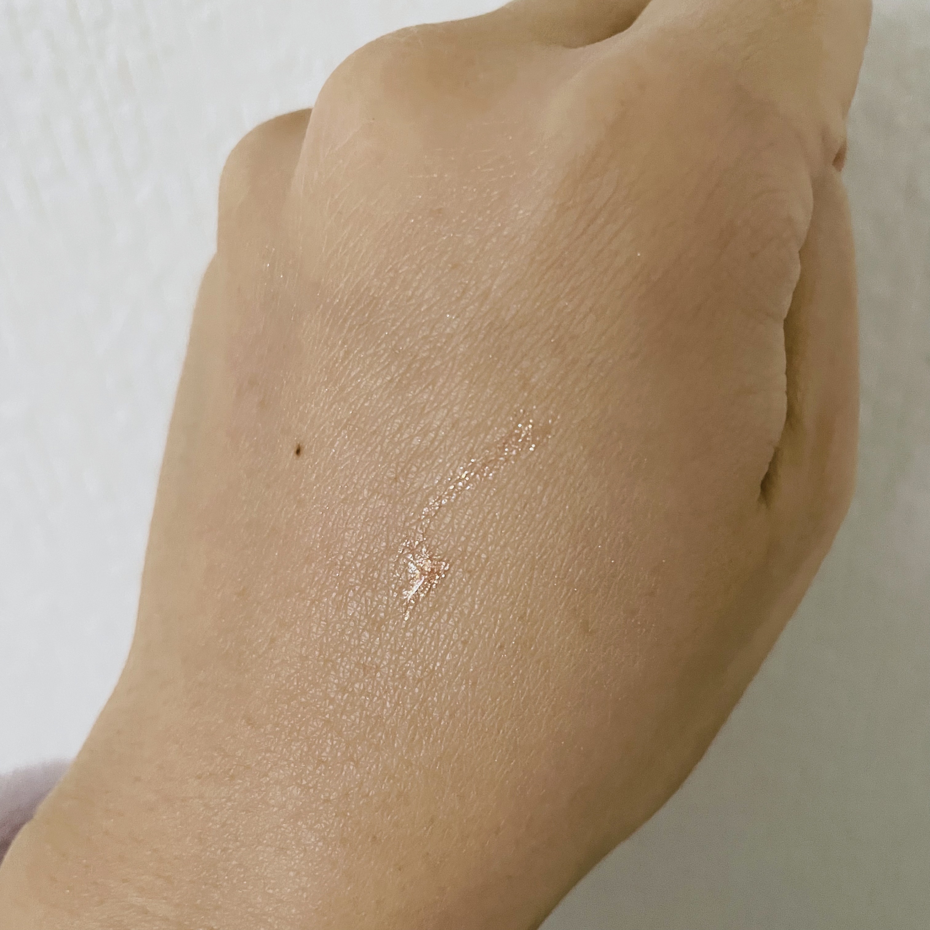 グロウリキッドライナー 20 ムーンベージュ/CEZANNE/リキッドアイライナーを使ったクチコミ（3枚目）