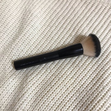 UR GLAM　CHEEK BRUSH/U R GLAM/メイクブラシを使ったクチコミ（2枚目）