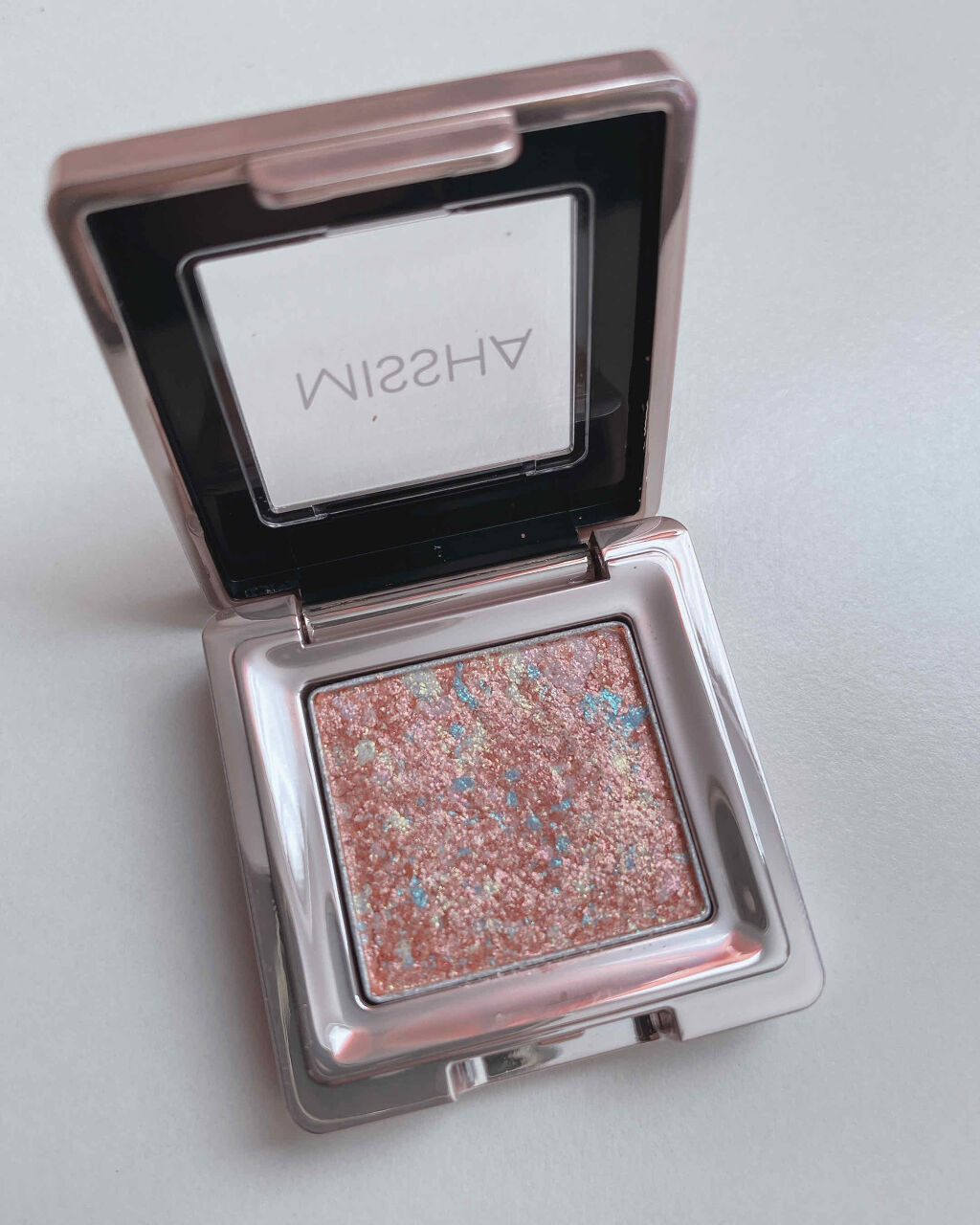 グリッタープリズム シャドウ/MISSHA/グリッターを使ったクチコミ（1枚目）
