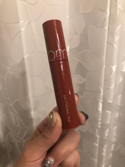 ジューシーラスティングティント/rom&nd/リップティントを使ったクチコミ(1枚目)