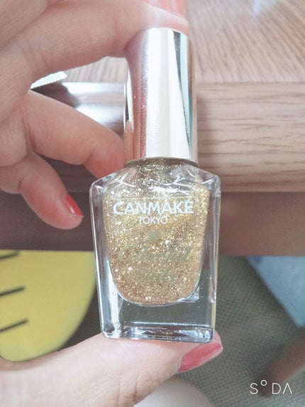 カラフルネイルズ/キャンメイク/マニキュアを使ったクチコミ(3枚目)