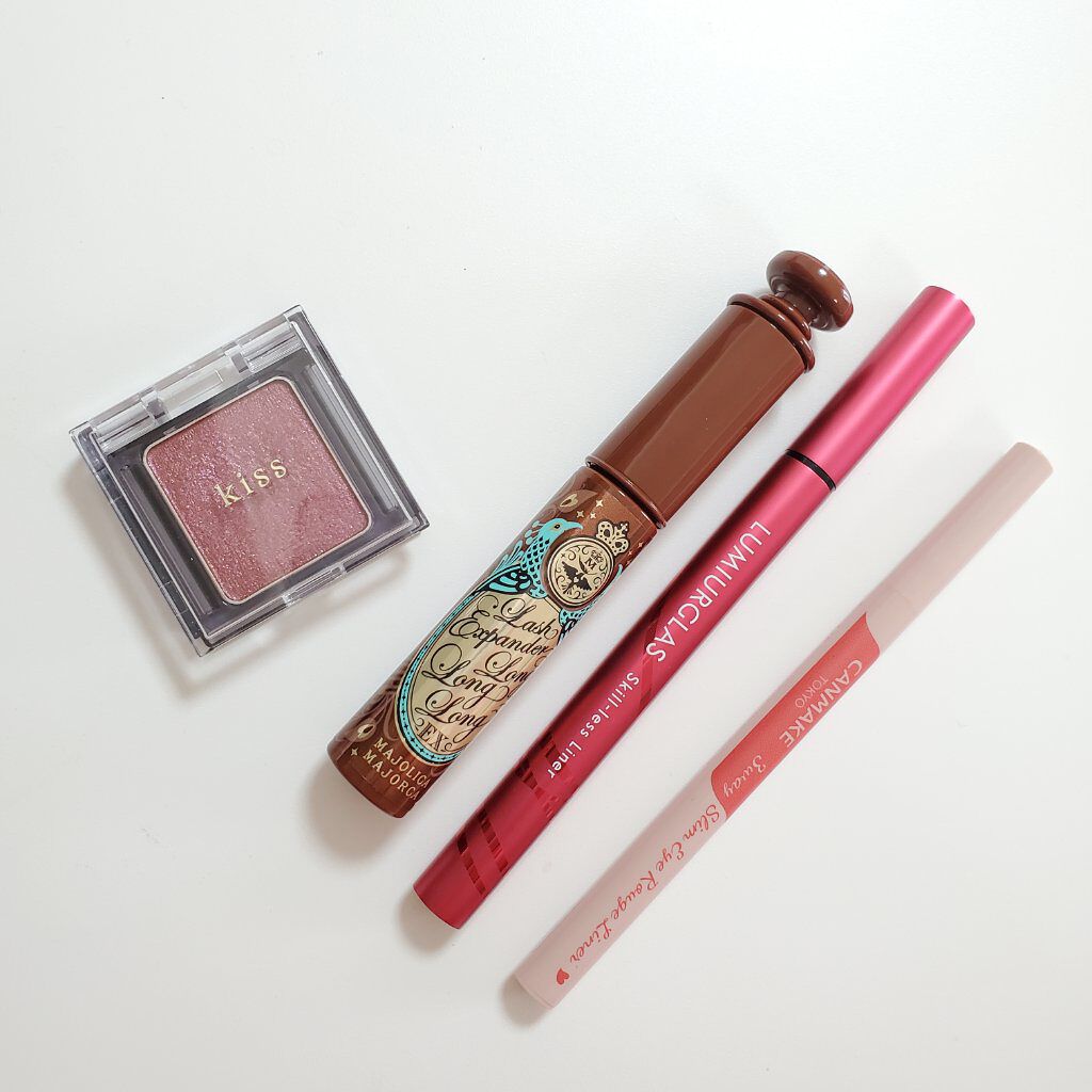 シアー グリッターアイズX X51 SKIP A BEAT/KiSS/単色アイシャドウを使ったクチコミ（2枚目）