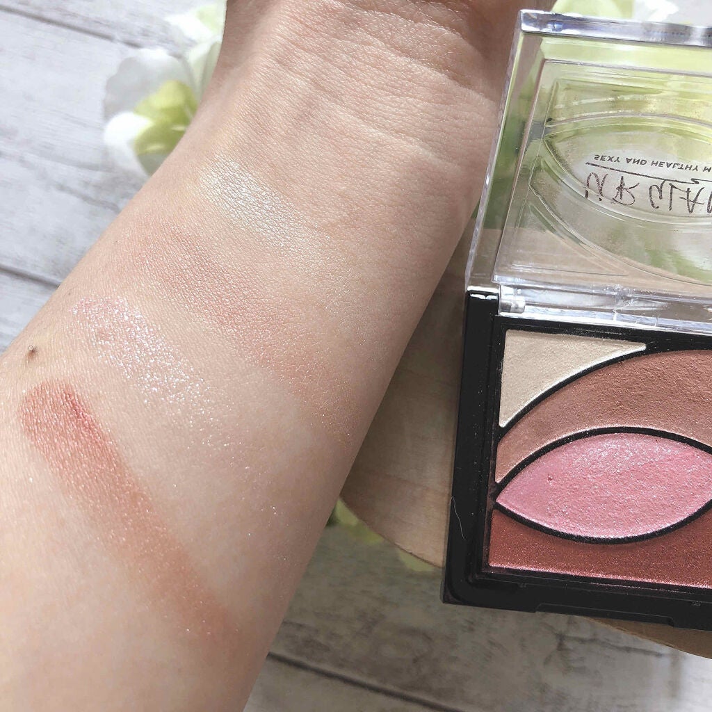 UR GLAM VELVET EYE COLOR PALETTE/U R GLAM/アイシャドウパレットを使ったクチコミ(3枚目)