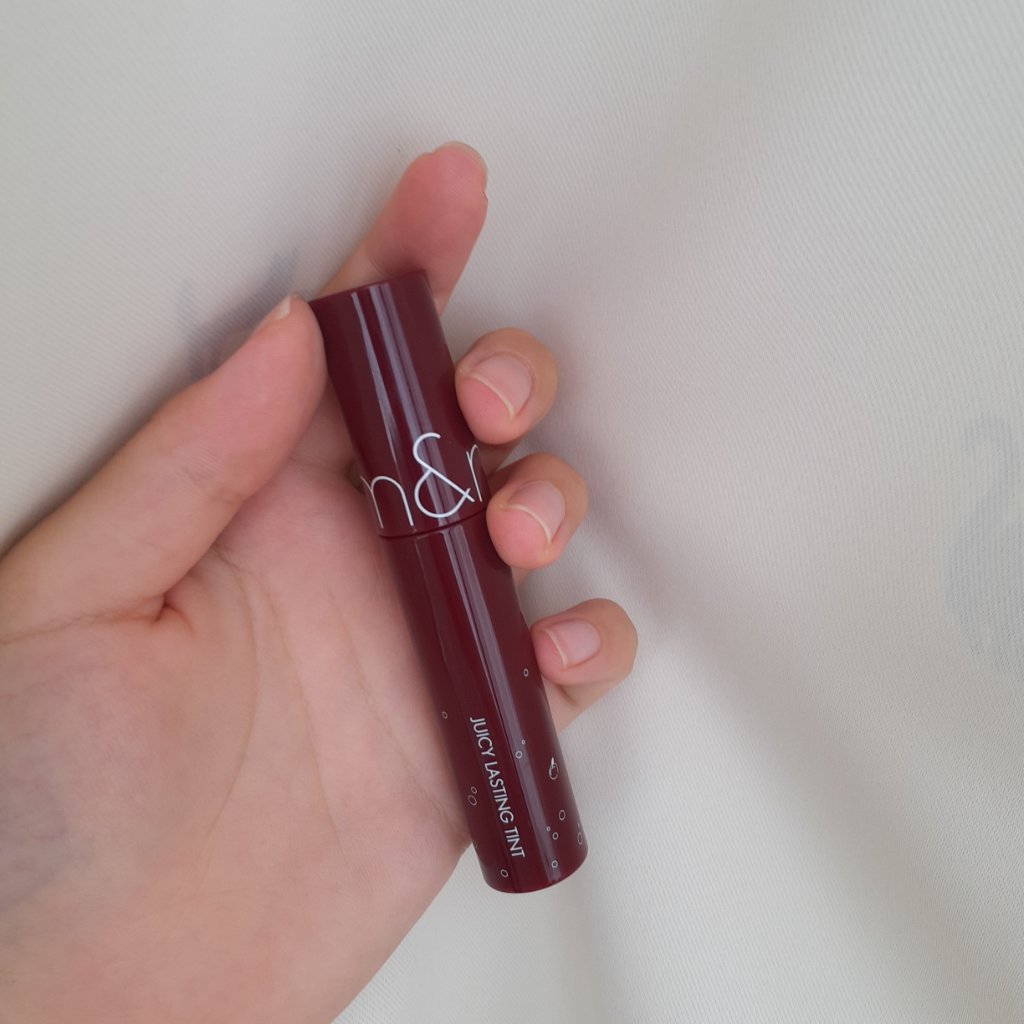 ジューシーラスティングティント/rom&nd/リップティントを使ったクチコミ（2枚目）