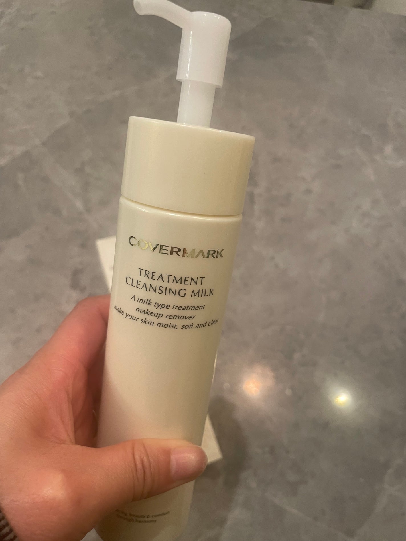 トリートメント クレンジング ミルク/COVERMARK/ミルククレンジングを使ったクチコミ(3枚目)