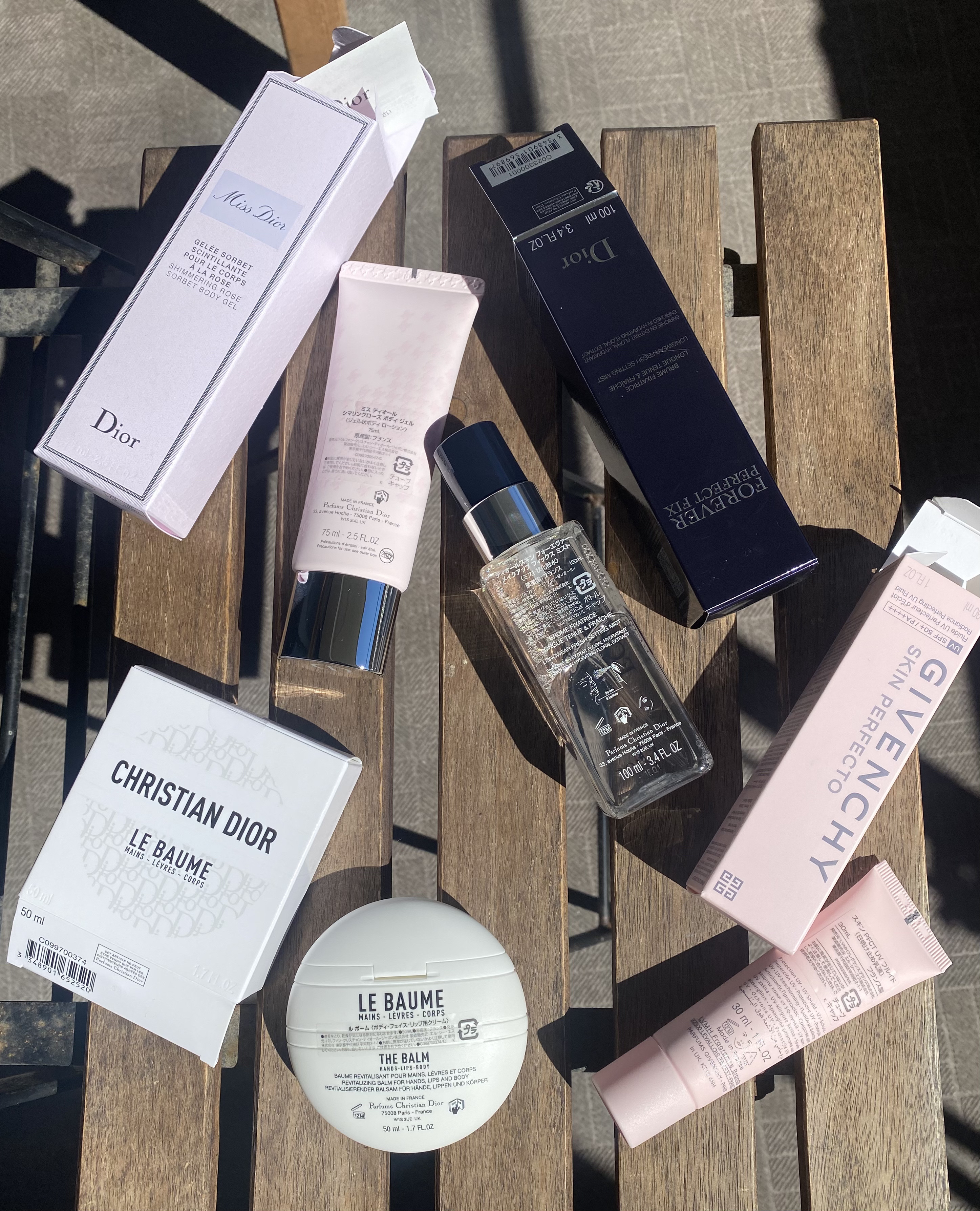 ディオールスキン フォーエヴァー メイクアップ フィックス ミスト/Dior/化粧下地を使ったクチコミ（2枚目）