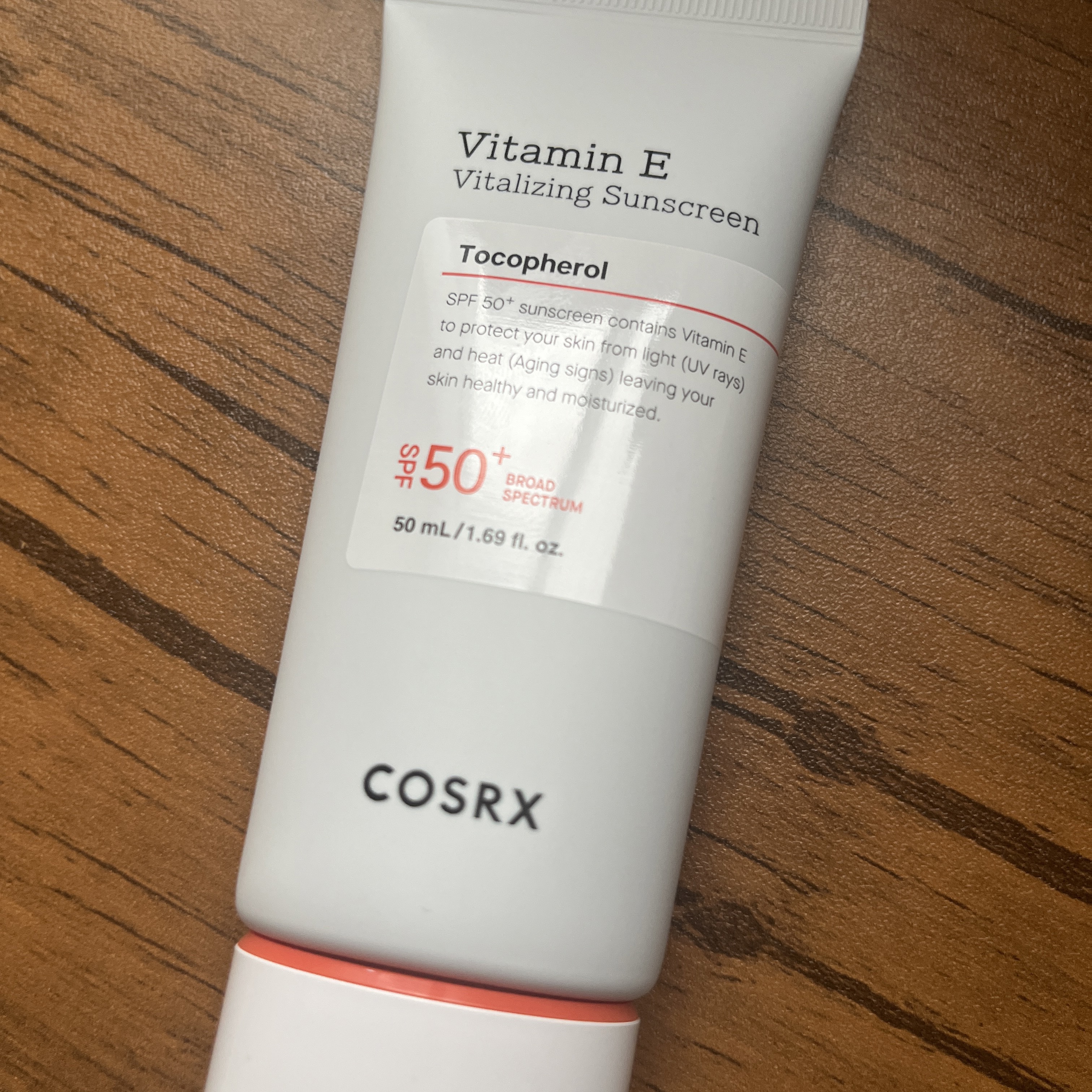 ビタミンEバイタライジングUVクリーム　SFP50＋/COSRX/日焼け止めクリームを使ったクチコミ（1枚目）