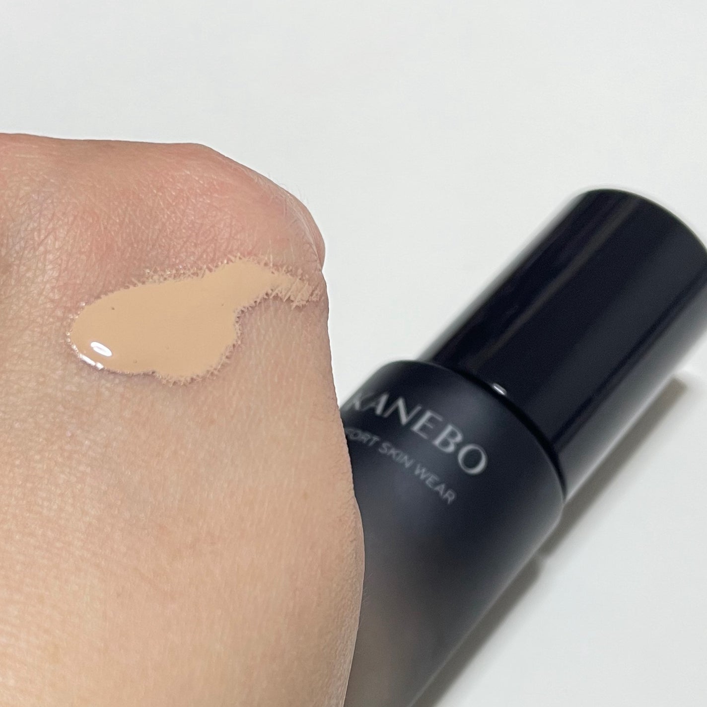 コンフォートスキン ウェア/KANEBO/リキッドファンデーションを使ったクチコミ(2枚目)