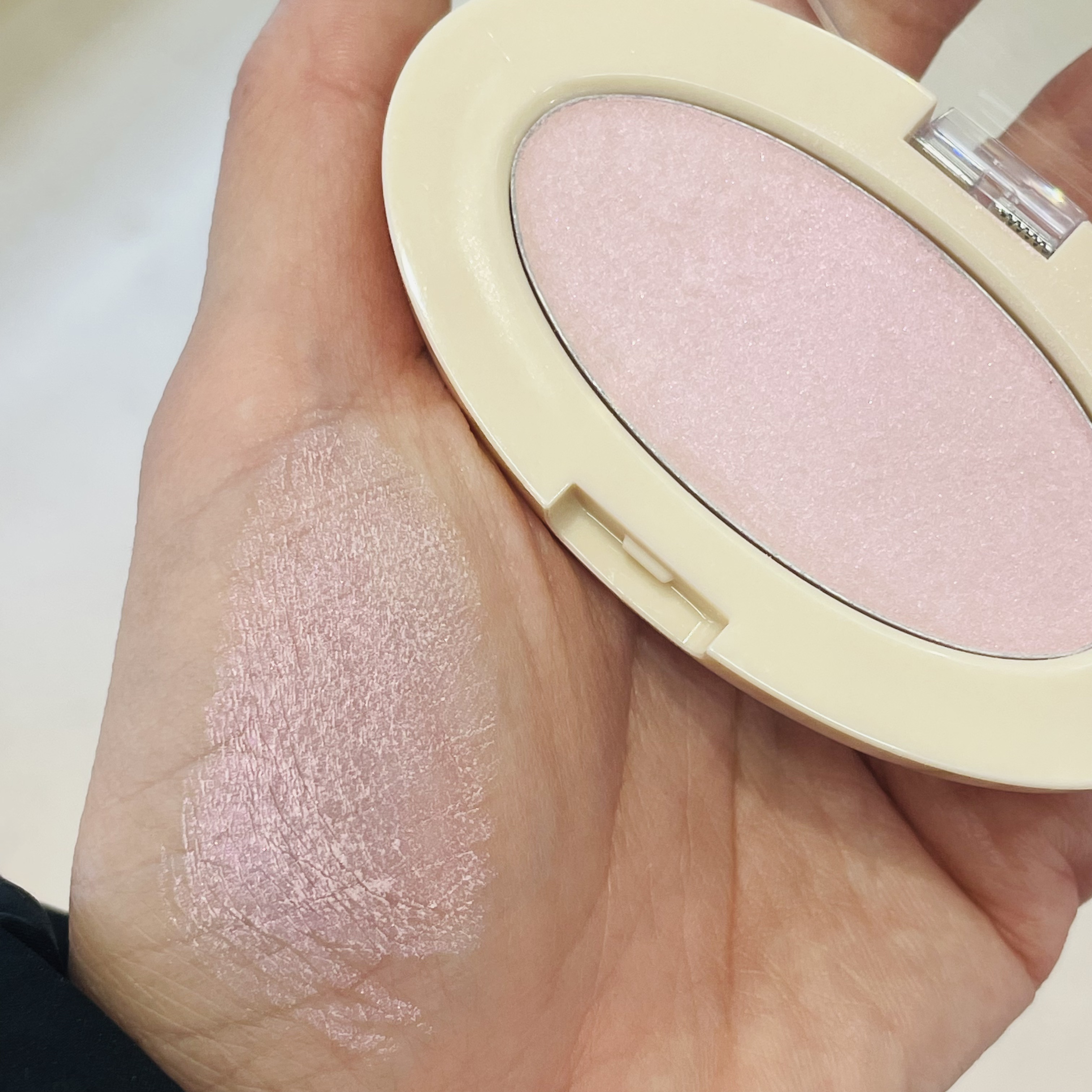 ドリームビームハイライター/Laka/パウダーハイライトを使ったクチコミ（3枚目）