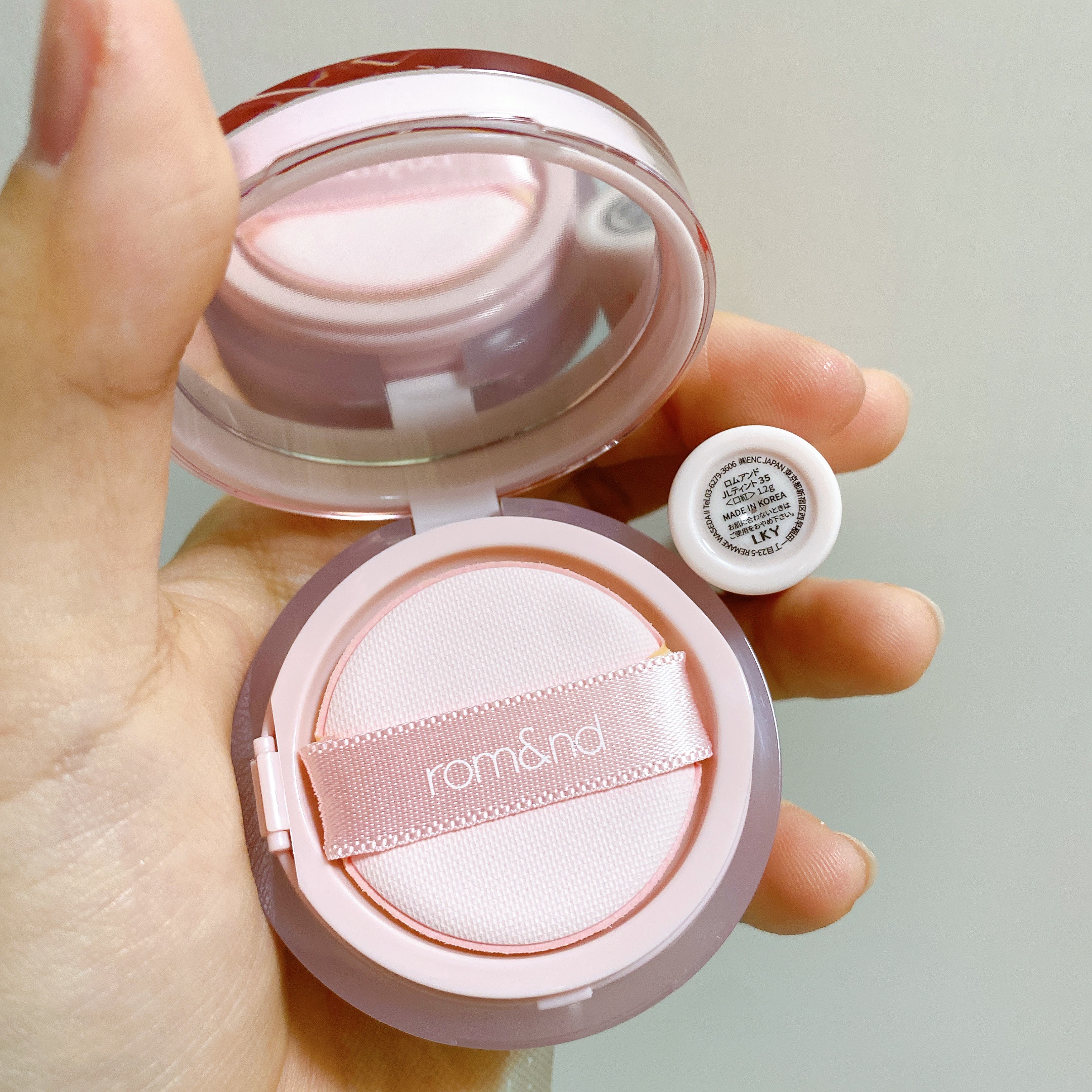 ジューシーラスティングティント/rom&nd/リップティントを使ったクチコミ（2枚目）