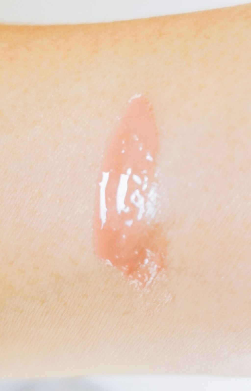 グロス リュクス/TOM FORD BEAUTY/リップグロスを使ったクチコミ(4枚目)