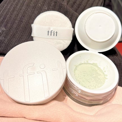 トランスルーセントセットフィニッシングパウダー/TFIT/ルースパウダーを使ったクチコミ(5枚目)