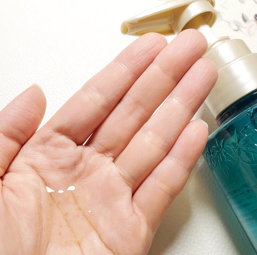 ヘッドスパフォームリッチシャンプー／ディープスパリペアトリートメント/TIARERA/市販シャンプーを使ったクチコミ（3枚目）