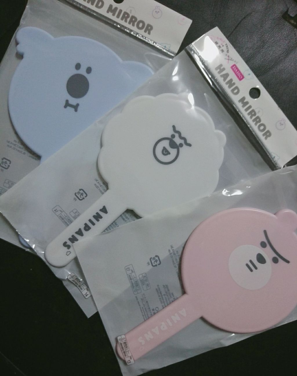 DAISO アニパンズ ハンドミラー