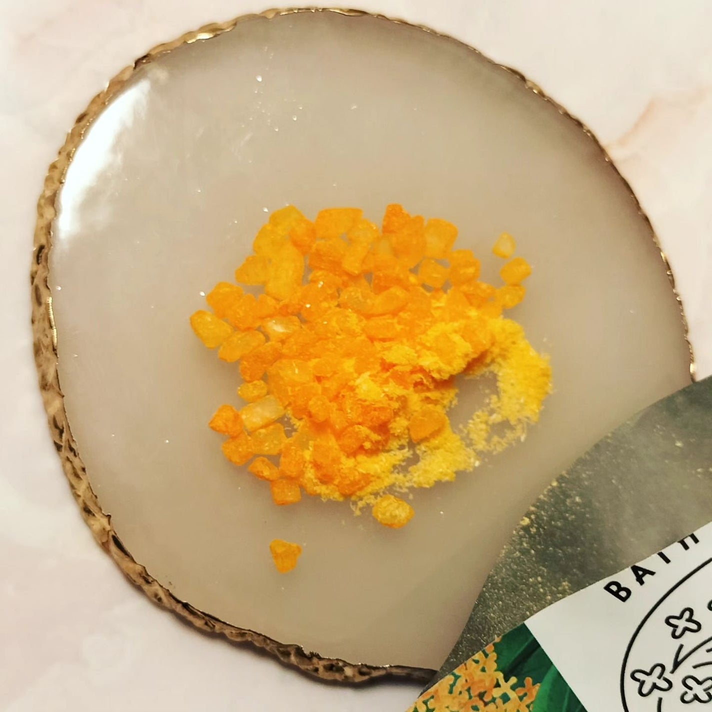 金木犀 バスソルト/ゆるりと/無機塩系入浴剤を使ったクチコミ(3枚目)