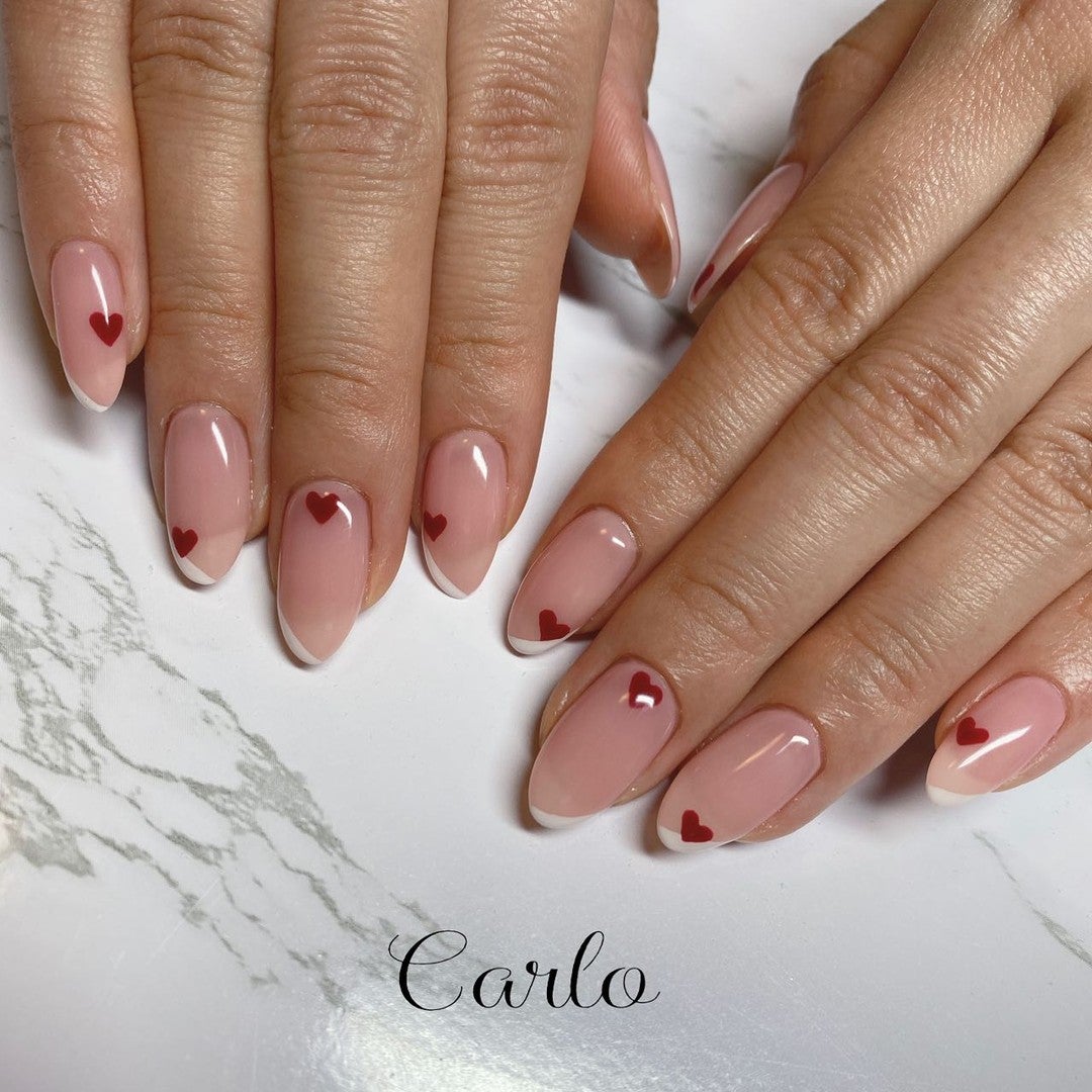 YUKA on LIPS 「.Valentinenail..#nail#nailist#ネ..」(2枚目)