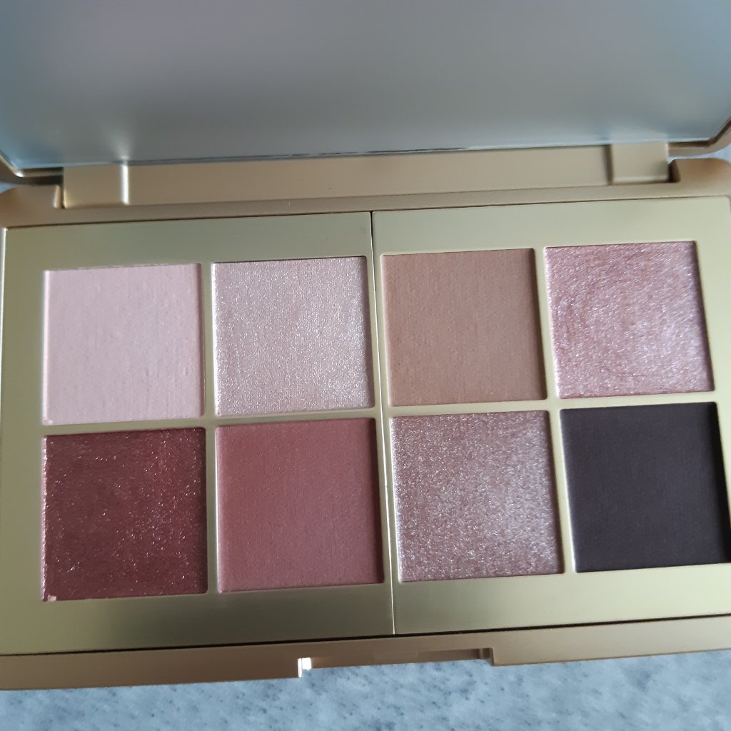 フローレス ルミエール ラディアンス パーフェクティング トーンアップ クッション LIGHT ROSE/ローラ メルシエ/クッションファンデーションを使ったクチコミ（3枚目）