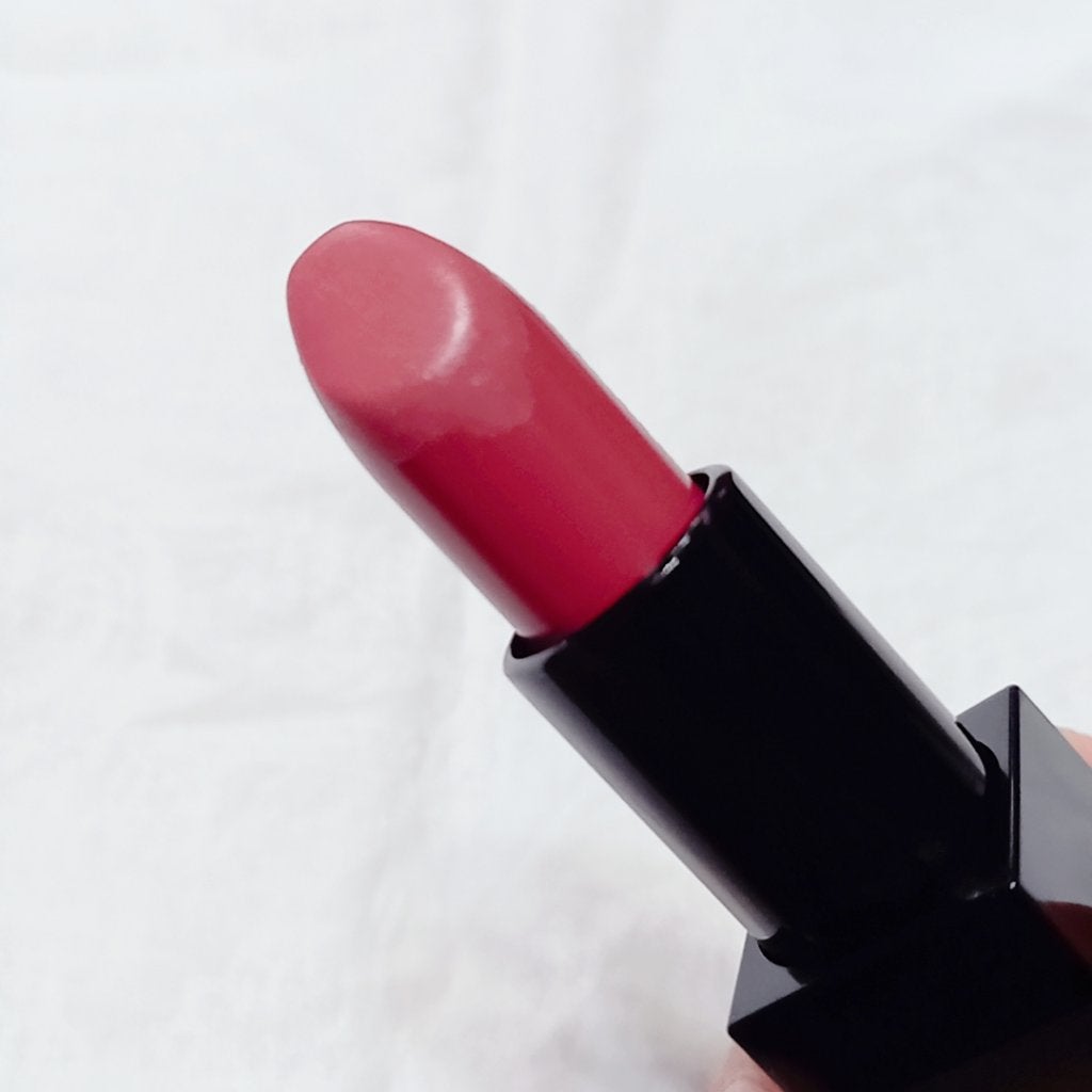 デアリングリィディスティンクトリップスティック/THREE/口紅を使ったクチコミ(3枚目)