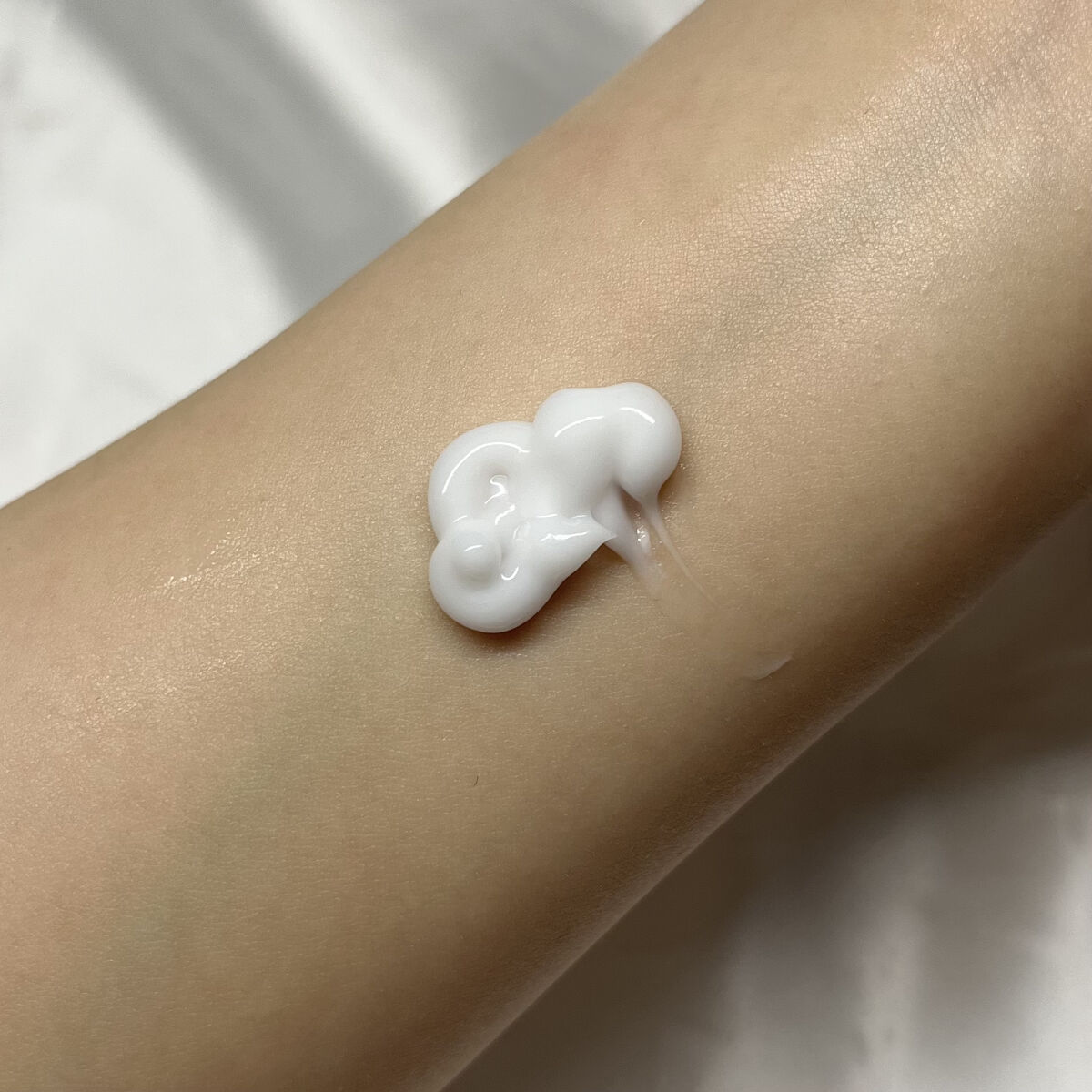 ヘパトリート 薬用保湿ミルククリーム/ゼトックスタイル/ボディクリームを使ったクチコミ（2枚目）