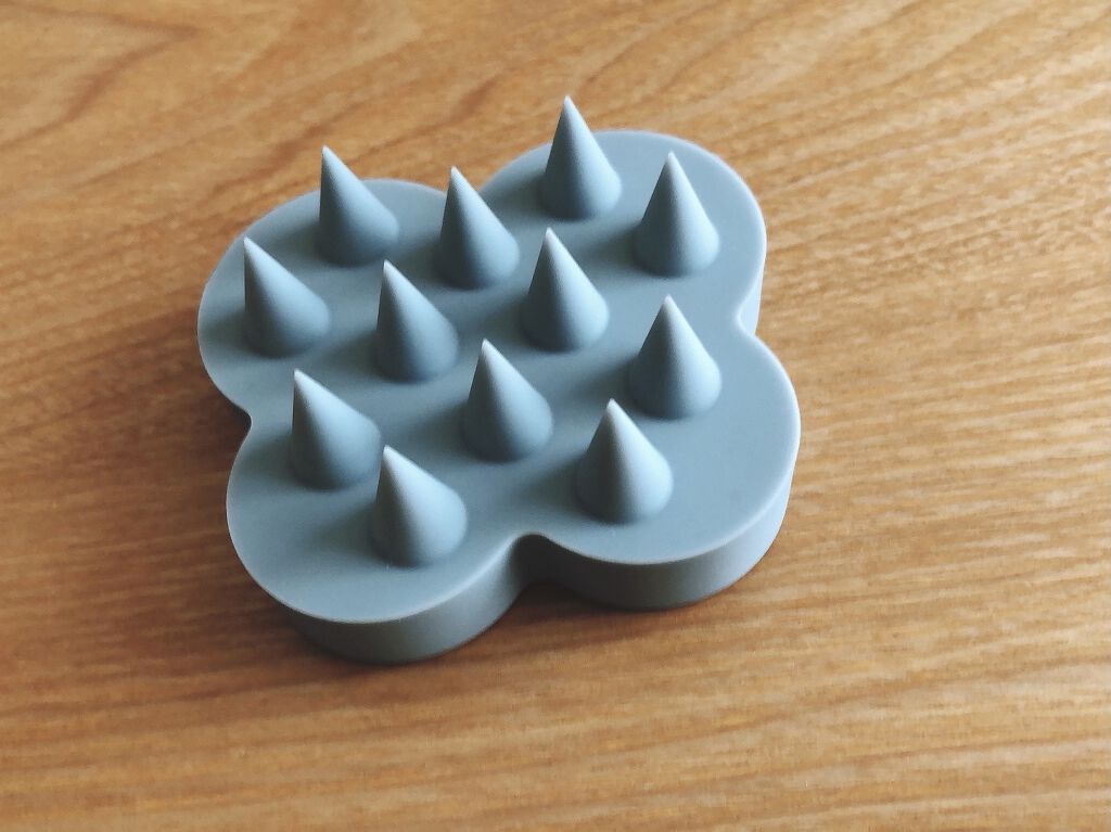 uka scalp brush kenzan/uka/スカルプブラシ by おもち