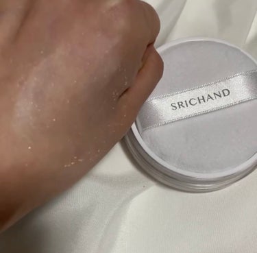 SRICHAND ベアパーフェクト グローイングトランスルーセントパウダーのクチコミ「美容大国タイの大手コスメブランド SRICHAND(シーチャン) ✨
フェイスパウダーを愛用し.....」（3枚目）