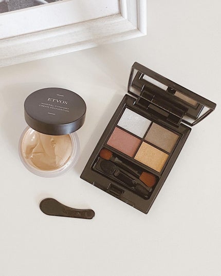 エトヴォス ミネラルコンフォートクリームファンデーションのクチコミ「夕方になると乾燥でファンデがパサパサに…😫
特にこれからの季節は乾燥肌じゃなくてもメイクが乾燥.....」(1枚目)