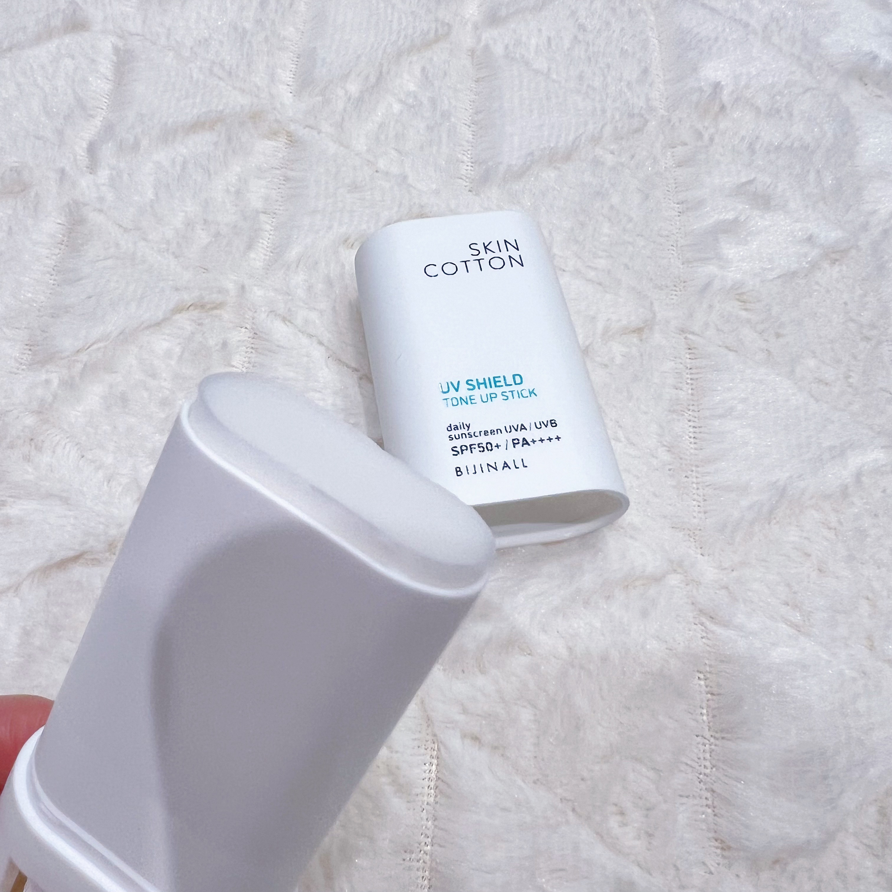UVシールド トーンアップスティック/スキンコットン/日焼け止めスティックを使ったクチコミ（2枚目）