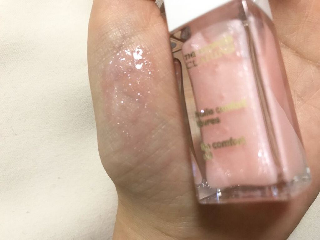 コンフォート リップオイル  ライトストーン(限定色)/CLARINS/リップグロスを使ったクチコミ（2枚目）