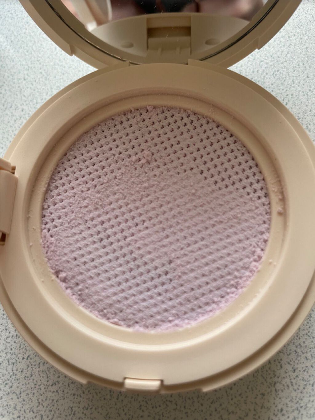 ディオールスキン フォーエヴァー クッション パウダー/Dior/ルースパウダーを使ったクチコミ（2枚目）